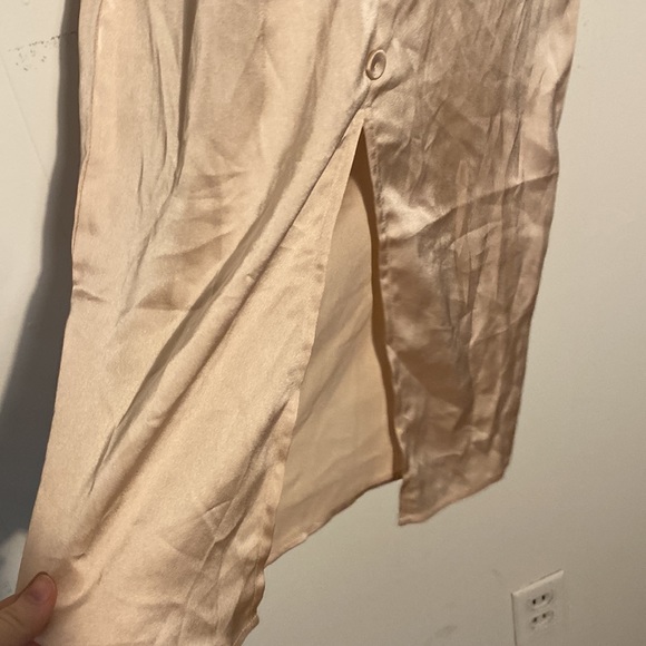 PrettyLittleThing Champagne Button Front Satin Strappy Midi Dress NWT - Picture 8 of 13